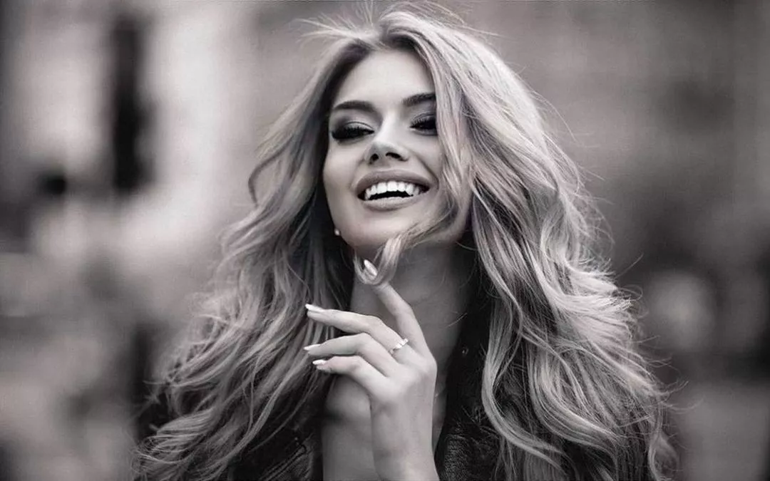 Gwiazda disco polo zniknęła z mediów! Teraz wróciła i zaskakuje MEGA gorącą stylizacją! 